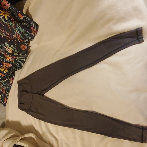 Lululemon leggings - Picture 1 of 3